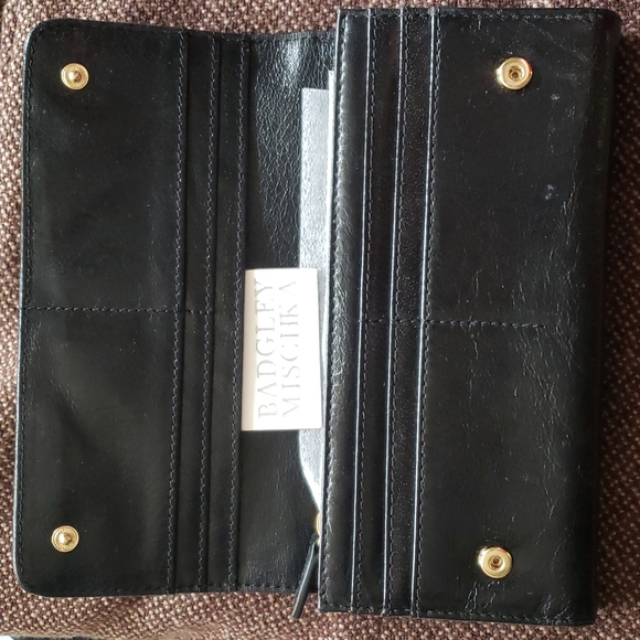 NWT Badgley Mischka Black Leather Gold Studded Wallet Clutch Ann Shine 7.5"x4" - Picture 5 of 16